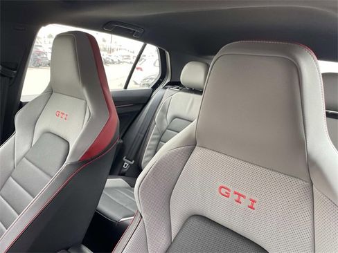 New 2026 Volkswagen GTI SE image 22