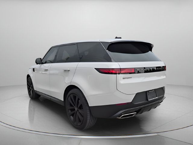 Used 2025 Land Rover Range Rover Sport SE AWD/4WD image 4