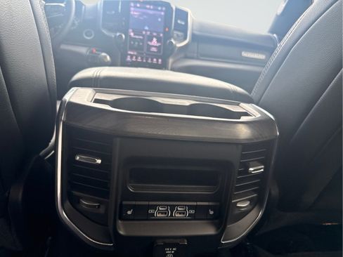 Used 2025 RAM 1500 Laramie AWD/4WD image 17