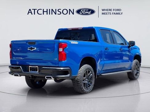 Used 2024 Chevrolet Silverado 1500 LT Trail Boss w/ LT Trail Boss Premium Package AWD/4WD image 4