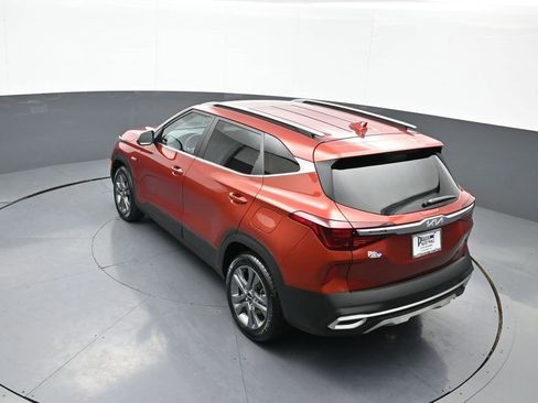 Certified 2022 Kia Seltos S image 39