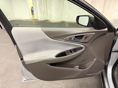Used 2020 Chevrolet Malibu LS image 22