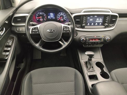 Used 2020 Kia Sorento S FWD image 22