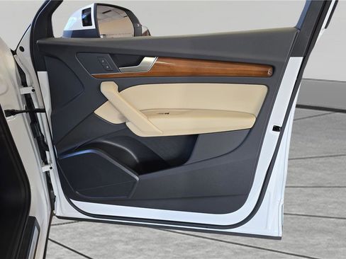 Used 2024 Audi Q5 2.0T Premium image 28