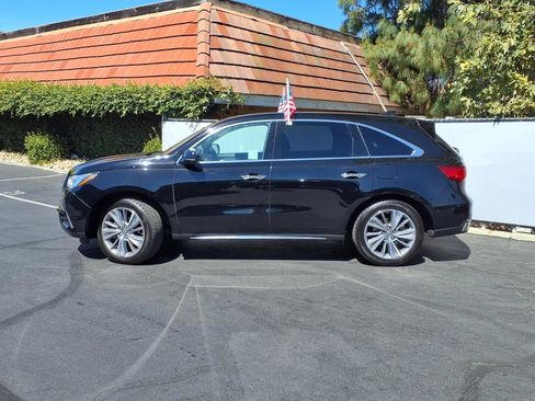 Used 2017 Acura MDX w/ Technology Package FWD image 3