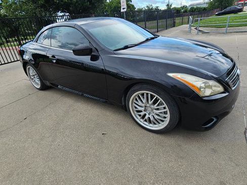 Used 2010 INFINITI G37 Convertible w/ Premium Pkg RWD image 7