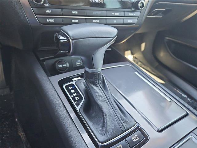 Used 2019 Genesis G80 3.8 RWD image 12