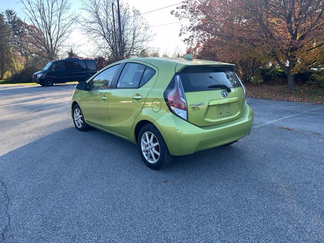 Used 2016 Toyota Prius C Three FWD image 5