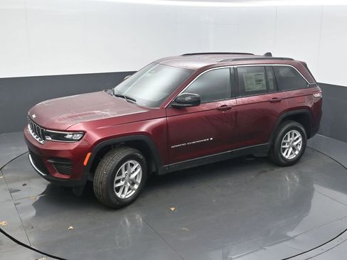 New 2026 Jeep Grand Cherokee Laredo image 39