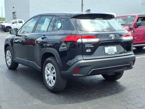 Used 2025 Toyota Corolla Cross L FWD image 5