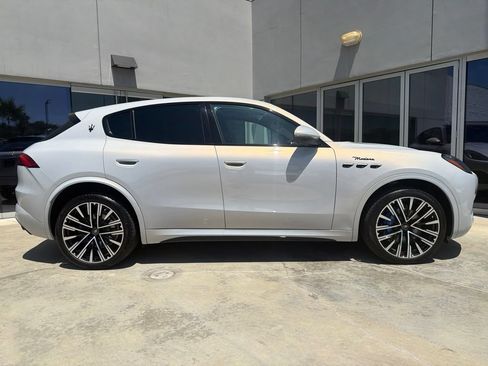 Certified 2023 Maserati Grecale Folgore AWD/4WD image 5
