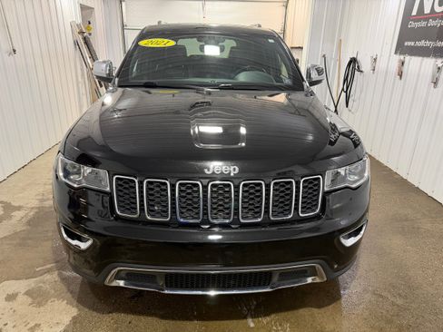 Used 2021 Jeep Grand Cherokee Limited image 3