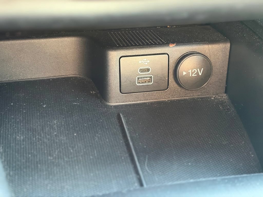 Used 2025 Ford Escape ST-Line AWD/4WD image 29