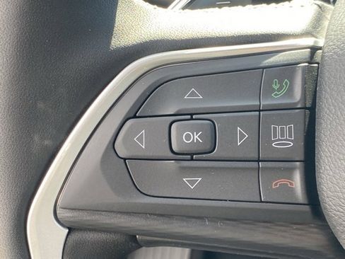 New 2025 Jeep Grand Cherokee Altitude w/ Trailer Tow Package image 17