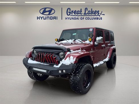 Used 2012 Jeep Wrangler Unlimited Sahara image 1