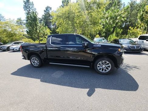 Used 2021 Chevrolet Silverado 1500 High Country w/ Technology Package AWD/4WD image 14