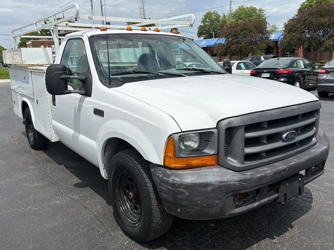 Used 1999 Ford F350 2WD Regular Cab Super Duty image 3