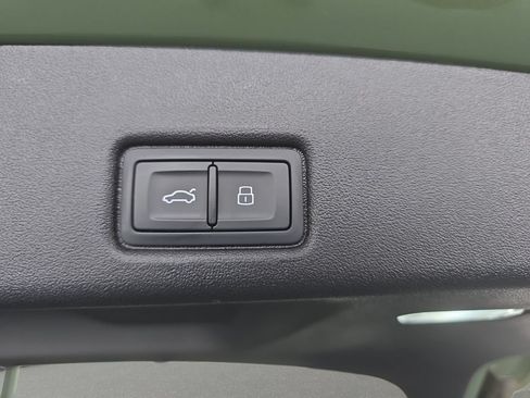 Certified 2025 Audi Q5 Premium w/ Premium Plus AWD/4WD image 24