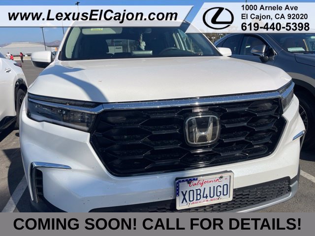 Used 2024 Honda Pilot Touring image 2