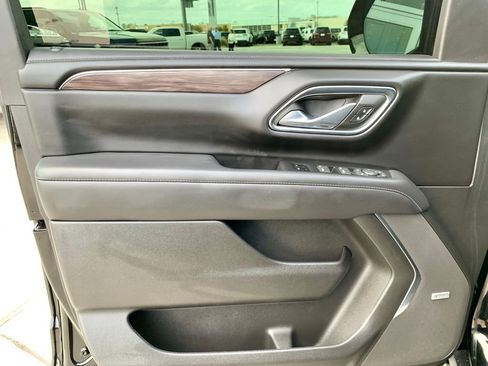 Used 2023 Chevrolet Tahoe Z71 w/ Luxury Package image 10