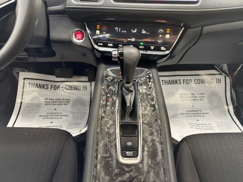 Used 2018 Honda HR-V EX image 27