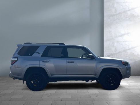 Used 2023 Toyota 4Runner TRD Off-Road Premium image 7