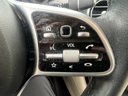 Certified 2022 Mercedes-Benz GLC 300 image 20