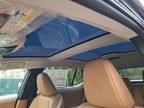 New 2026 Lexus RZ 450e Premium image 10