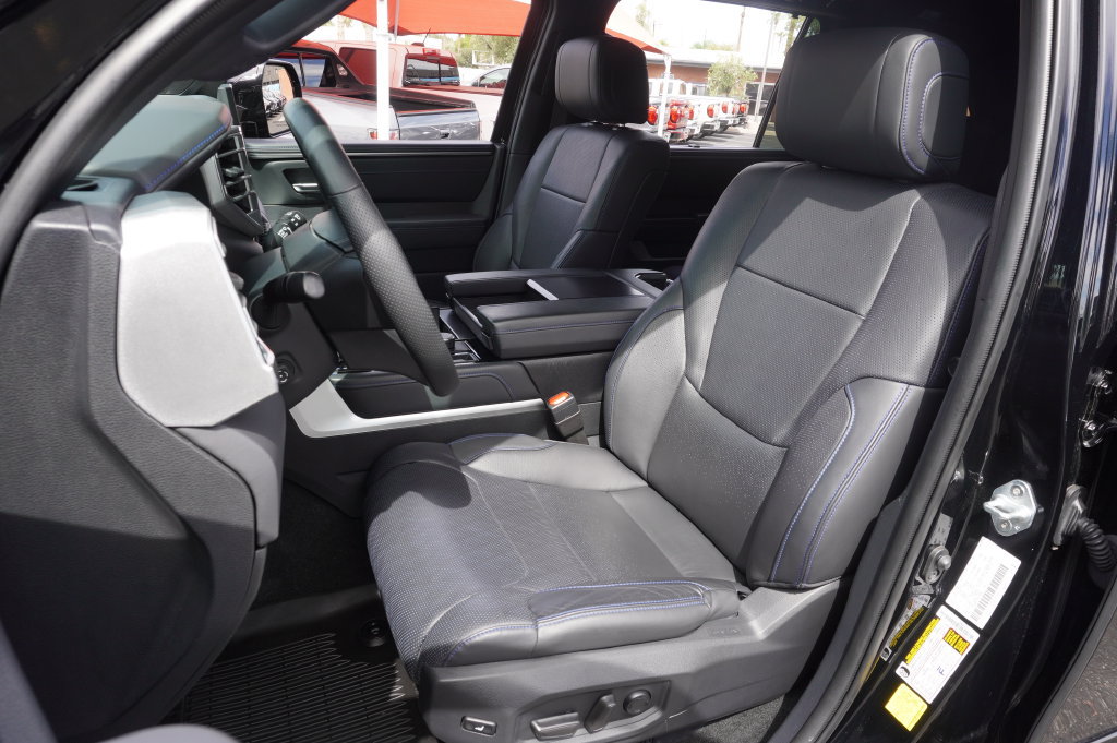 Used 2023 Toyota Sequoia Platinum AWD/4WD image 15