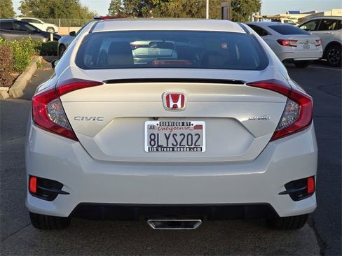Used 2019 Honda Civic Sport image 5