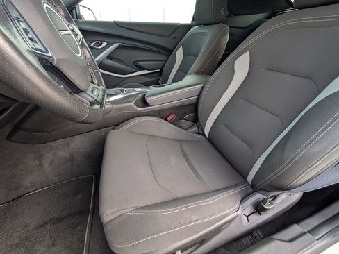Used 2017 Chevrolet Camaro SS image 13