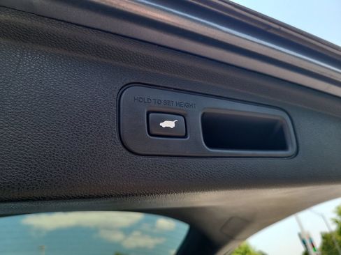 Used 2025 Honda Odyssey Touring image 28
