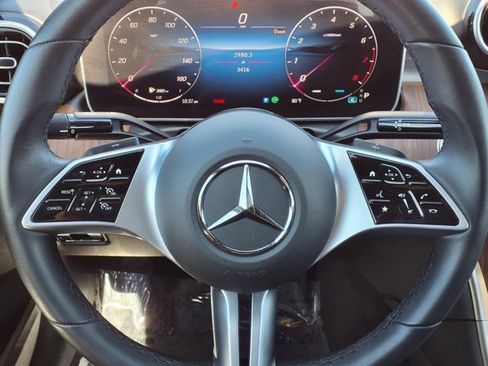 Used 2025 Mercedes-Benz C 300 4MATIC Sedan image 9