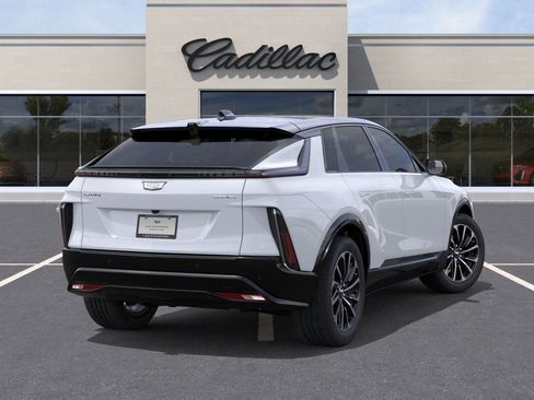 New 2026 Cadillac Lyriq Sport AWD/4WD image 4