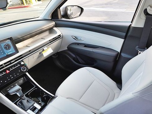 New 2026 Hyundai Tucson SEL image 25