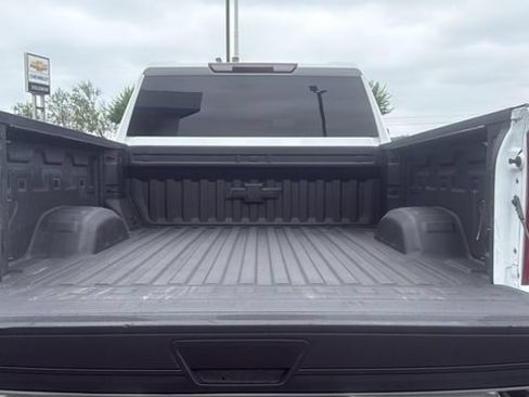 Used 2025 Chevrolet Silverado 2500 LT AWD/4WD image 10