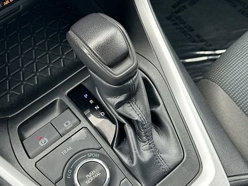 Certified 2023 Toyota RAV4 LE AWD/4WD image 26