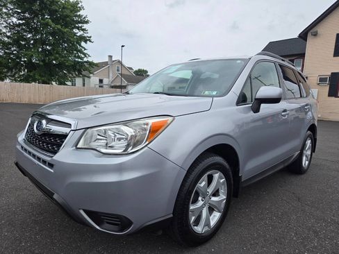 Used 2014 Subaru Forester 2.5i Premium w/ Popular Package #2 AWD/4WD image 10