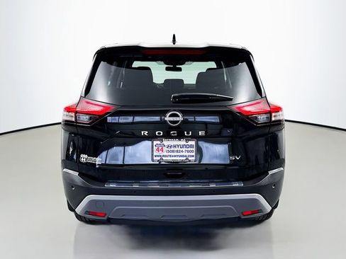Used 2023 Nissan Rogue SV image 7