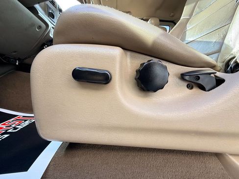 Used 2003 Ford F250 Lariat image 18
