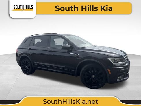 Used 2020 Volkswagen Tiguan SE R-Line image 1