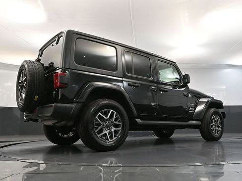 Used 2024 Jeep Wrangler Sahara image 48