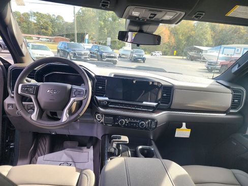 New 2026 Chevrolet Silverado 1500 LT Trail Boss w/ Convenience Package II image 9