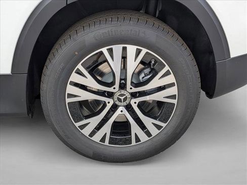 New 2026 Mercedes-Benz GLB 250 image 10