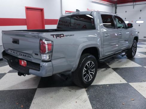 Used 2021 Toyota Tacoma TRD Sport w/ Technology Package RWD image 7