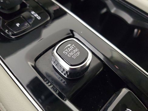 Used 2026 Volvo XC90 B6 Ultra AWD/4WD image 33