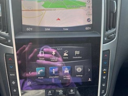 Used 2017 INFINITI Q50 Signature Edition w/ All Weather Package (L93) AWD/4WD image 12