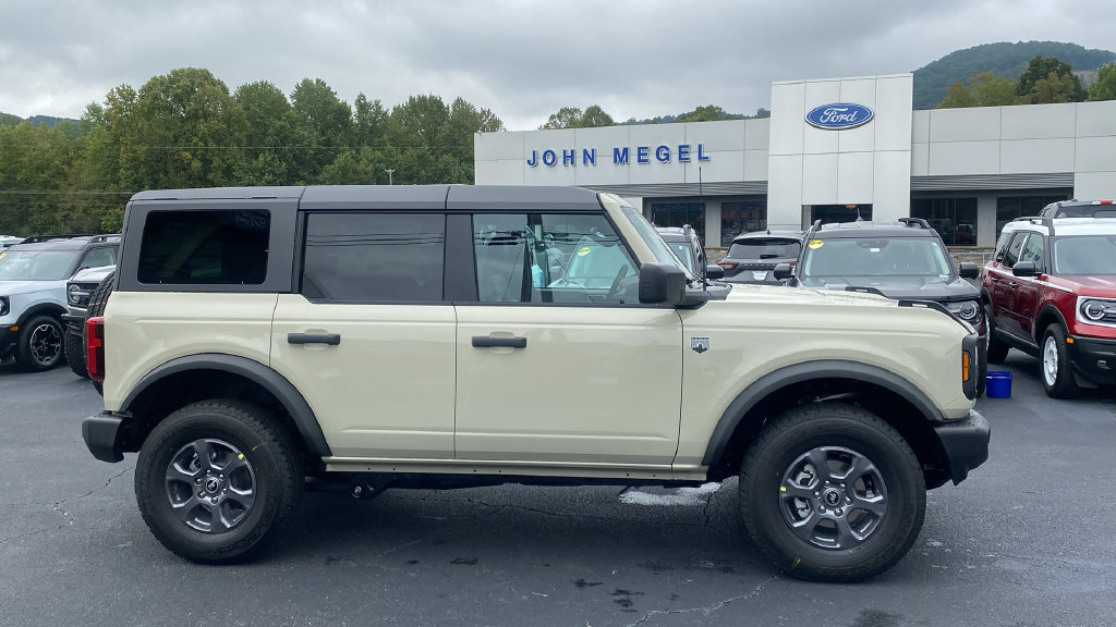 New 2026 Ford Bronco Big Bend AWD/4WD image 4