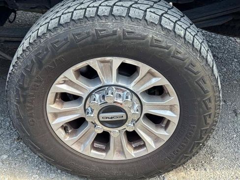 Certified 2021 Ford F250 XLT AWD/4WD image 5