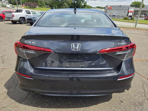 Used 2023 Honda Civic Sport image 4